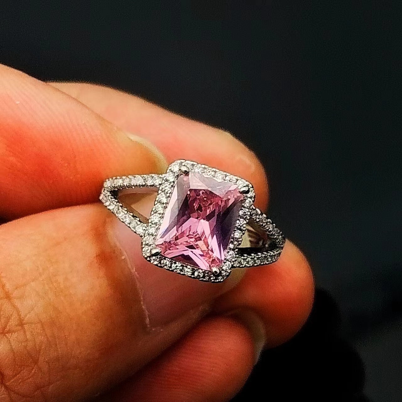 a006c0bf-9c4c-4578-a49b-f952690bf189